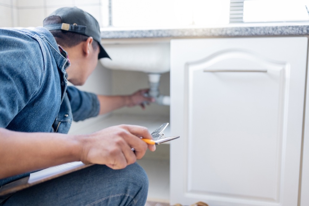 Why Plumbers Hate Drano: What Homeowners Should Know - Metro Heating &  Cooling